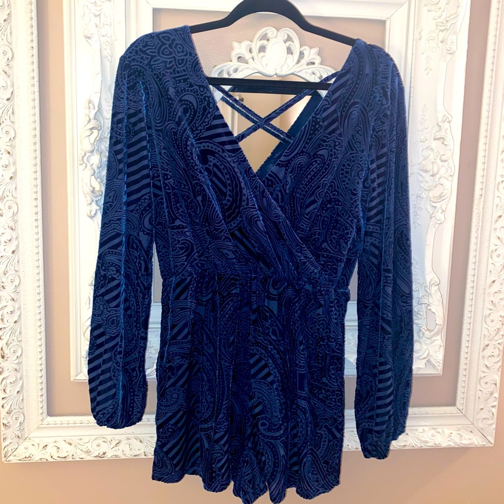 NAVY VELVET LONG SLEEVE ROMPER BY ECOTE
